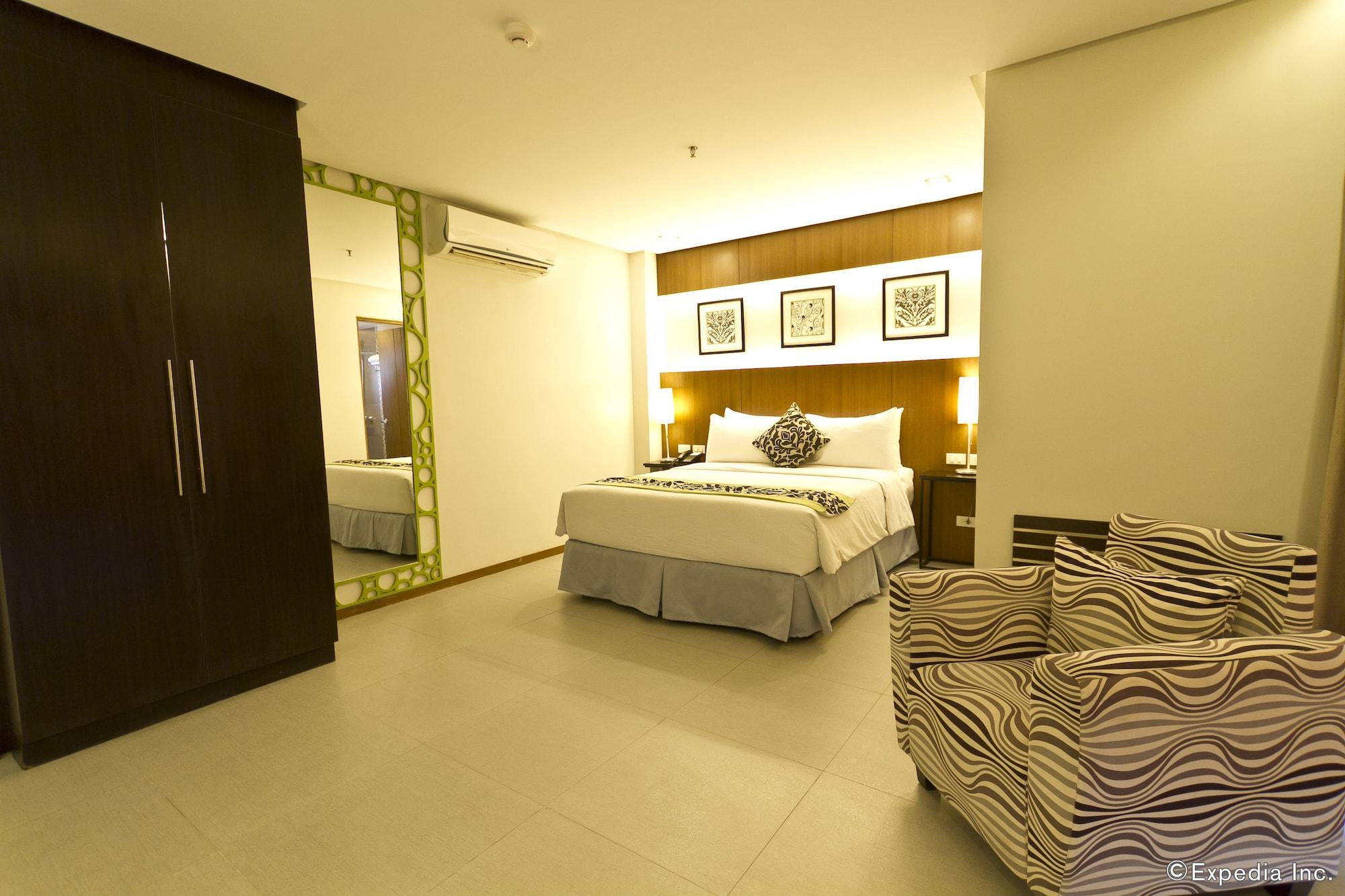 St. Mark Hotel Cebu Stadt Exterior foto