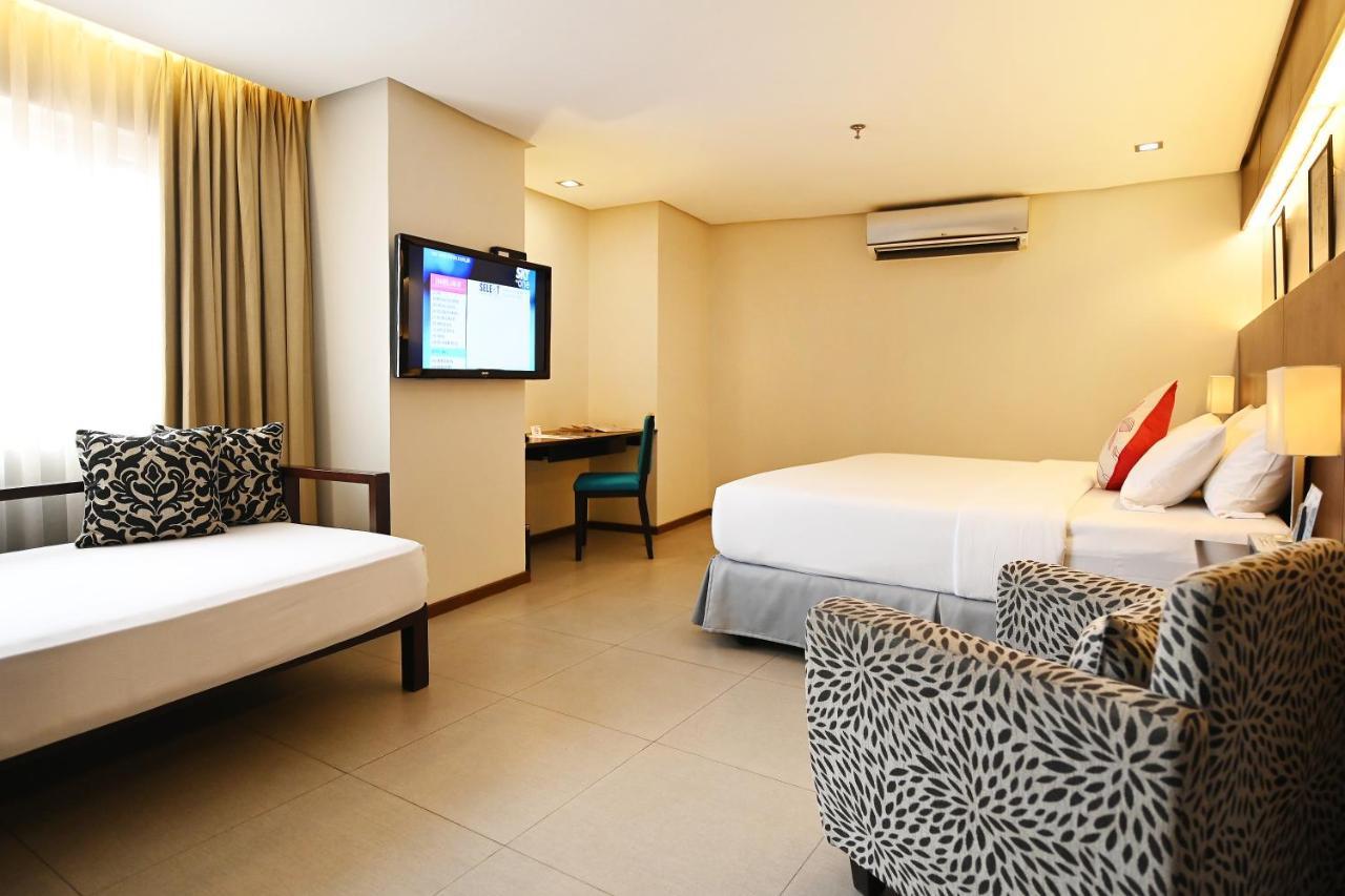 St. Mark Hotel Cebu Stadt Exterior foto